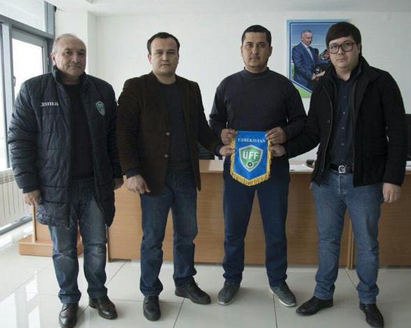 O`zPFLning Muxlislar bilan ishlash bo`limi xodimlari Farg`ona shahrida “Neftchi” ishqibozlari bilan uchrashdi