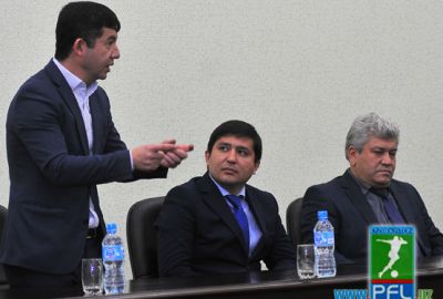 Superliga matbuot kotiblariga sertifikatlar topshirildi