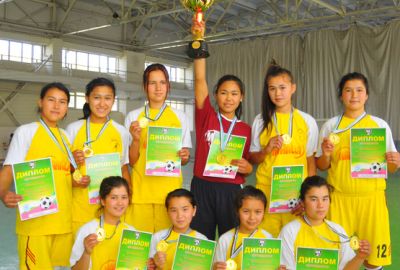 Ayollar futboli: 16 yoshlilar musobaqasida Andijon viloyati qizlari g`olib bo`lishdi