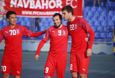 “Navbahor” futbolchilari tibbiy tekshiruvdan muvaffaqiyatli o‘tdi