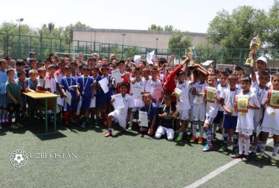 “Metallurg” PFK Xalqaro bolalarni himoya qilish kuniga bag`ishlab turnir o`tkazdi