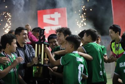 U-14. “Odil-Junior” oltin, “Xorazm” kumush, “”Paxtakor” esa  bronza medali bilan taqdirlandi