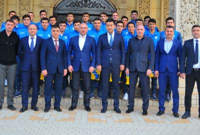 “Paxtakor” futbol klubi O`zbekiston olimpiya terma jamoasini mukofotladi.